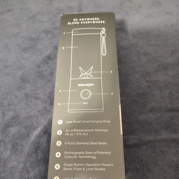 BlendJet Portable Blender in Black - Picture 6 of 9